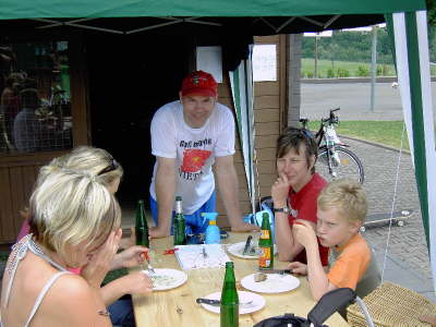 UwederHerrdesTisches